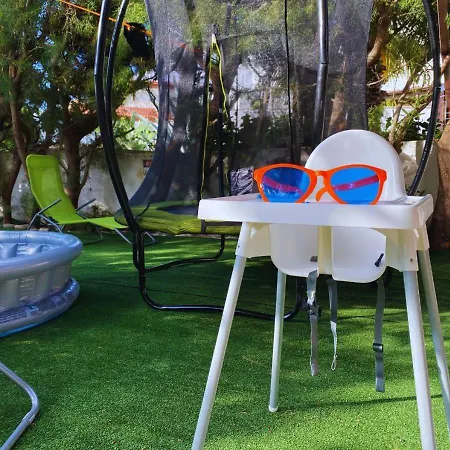 Clementinka - 200 Meters From The Sea Hlóraka